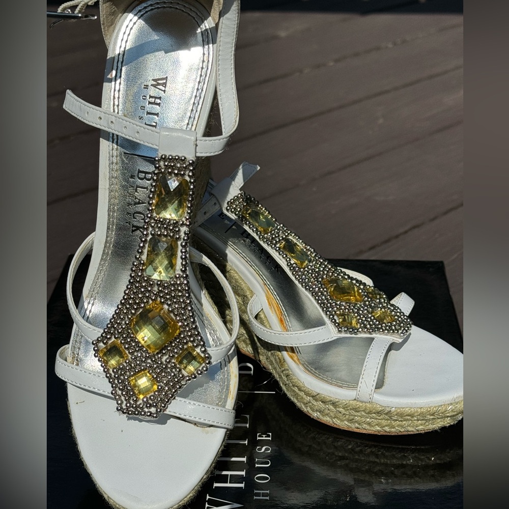 WHBM White Espadrille Sandal - Picture 5 of 6